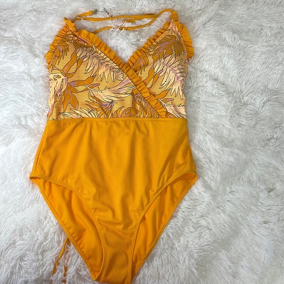 No Boundaries one piece Swimsuit.           Sz Lg 11/13 - Picture 1 of 5